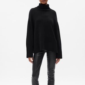 GAP 24/7 Split-Hem Turtleneck Sweater size XS